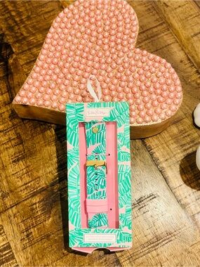 New in Box Lilly Pulitzer Pink Silicone Watch Band - Tropical Print
